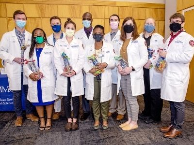 Group photo of winners poster presentations awards at the 2021 Research Day.